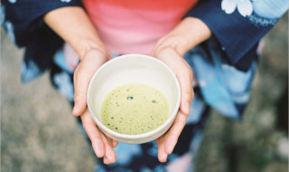 Les fleurs d&rsquo;Hiroshima, Edita Morris : survivants de la bombe atomique